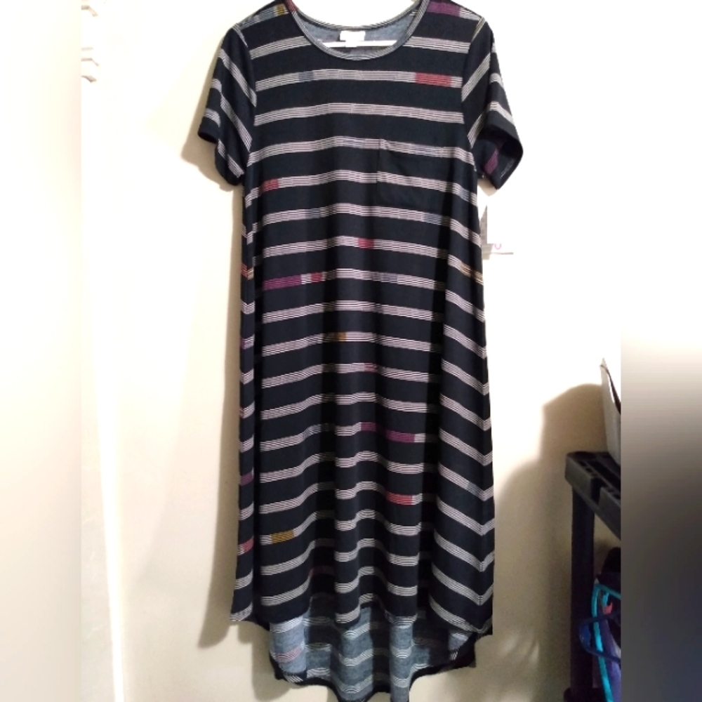 ❤️ HOST PICK ❤️ NWT lularoe Carly woman's size small high low dress